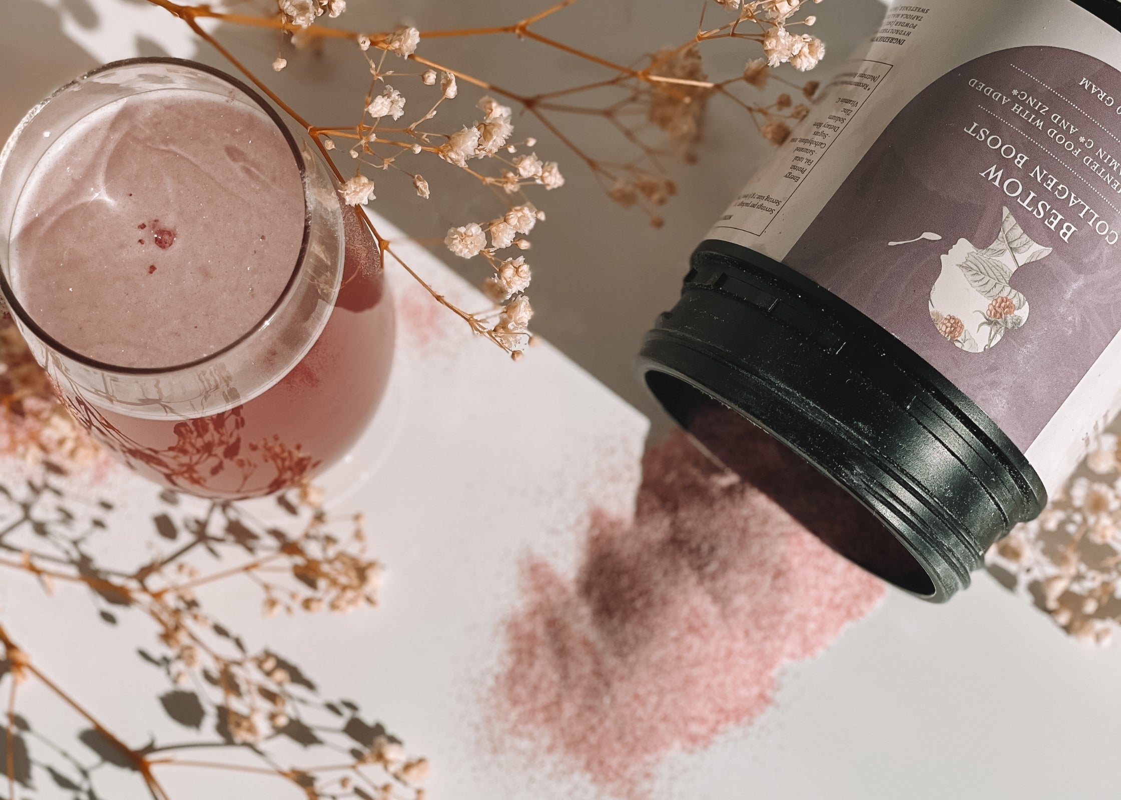 Supporting your skin through menopause, naturally.