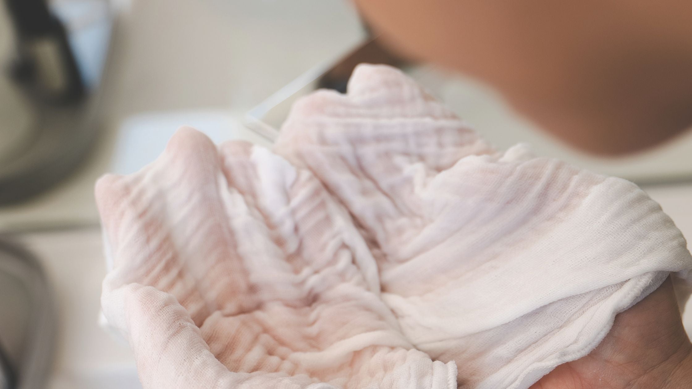 How your skin really learns to drink: through skin bathing